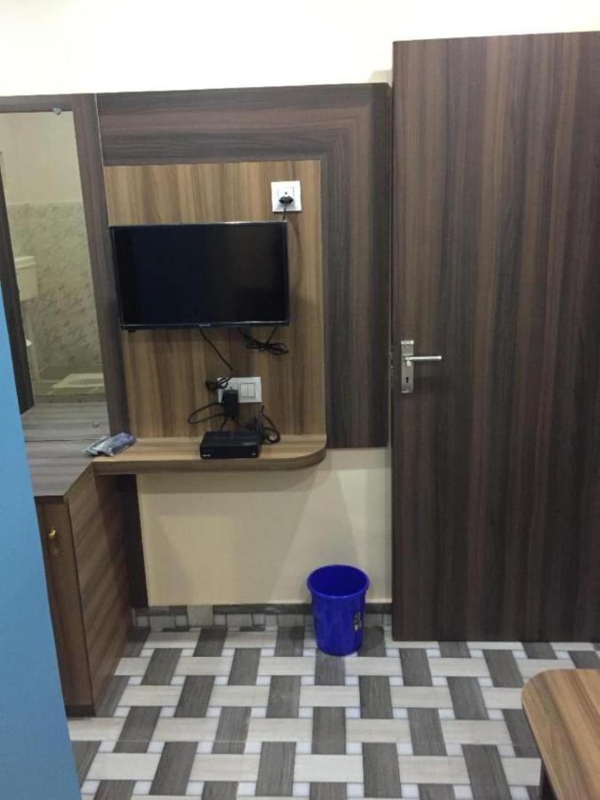 Hotel Vivek パトナー エクステリア 写真